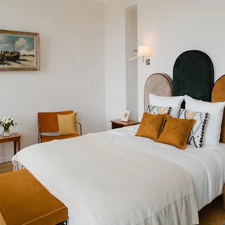 D'hote - Maison Des Ecrivains - 50 M De La Cathedrale Et Place Des Jacobins Gasthof 4*