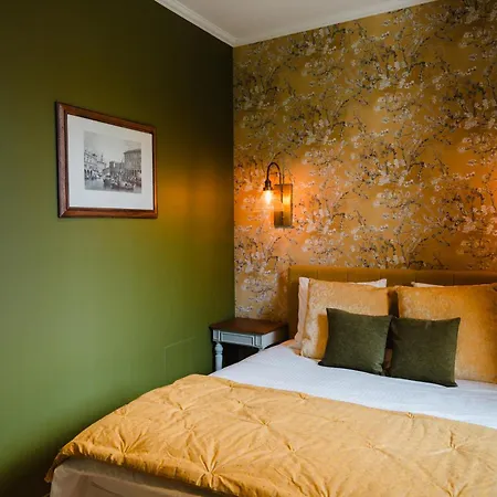 D'hote - Maison Des Ecrivains - 50 M De La Cathedrale Et Place Des Jacobins 3*