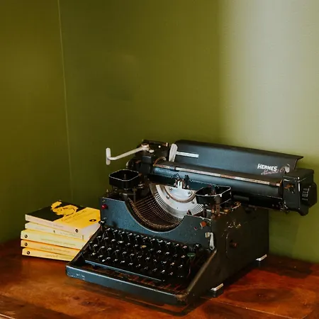 게스트하우스 D'hote - Maison Des Ecrivains - 50 M De La Cathedrale Et Place Des Jacobins