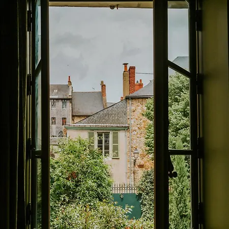 게스트하우스 D'hote - Maison Des Ecrivains - 50 M De La Cathedrale Et Place Des Jacobins 르망