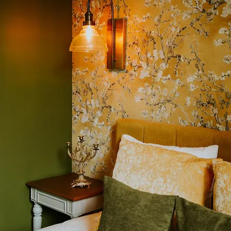 D'hote - Maison Des Ecrivains - 50 M De La Cathedrale Et Place Des Jacobins בית הארחה