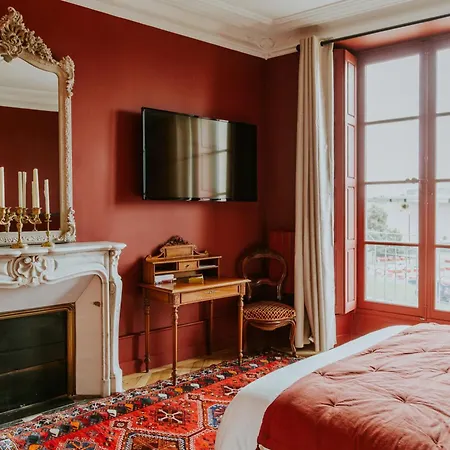 게스트하우스 D'hote - Maison Des Ecrivains - 50 M De La Cathedrale Et Place Des Jacobins 3*