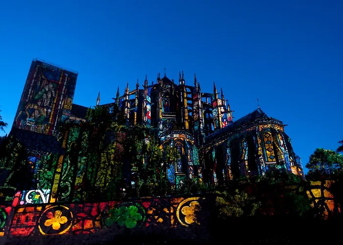D'hôte - Maison Des écrivains - 50 M De La Cathédrale Et Place Des Jacobins Maison d'hôtes 3*