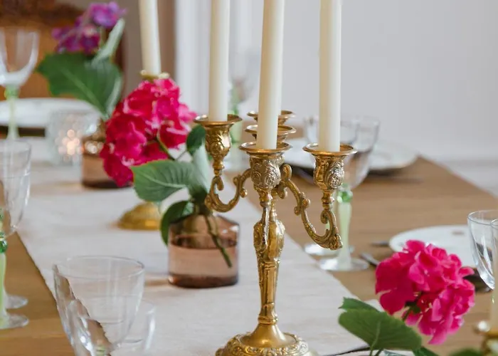 D'hôte - Maison Des écrivains - 50 M De La Cathédrale Et Place Des Jacobins Maison d'hôtes Le Mans