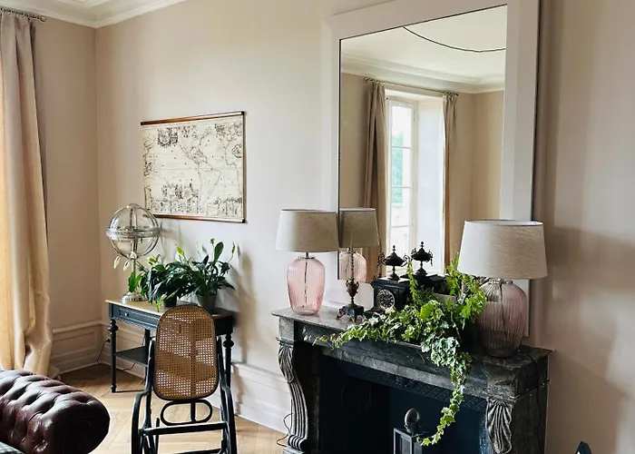 D'hôte - Maison Des écrivains - 50 M De La Cathédrale Et Place Des Jacobins Maison d'hôtes 3*