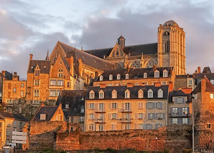 D'hôte - Maison Des écrivains - 50 M De La Cathédrale Et Place Des Jacobins