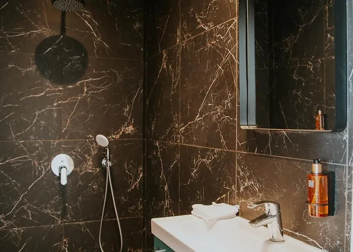 D'hote - Maison Des Ecrivains - 50 M De La Cathedrale Et Place Des Jacobins Gasthuis 3*